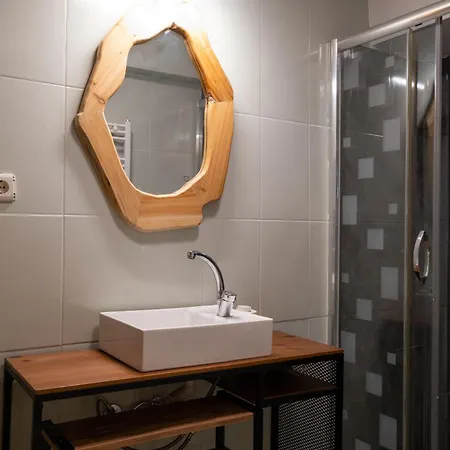 Jardin Maison 1 Bedroom In Galata Apartment Eskiomerler