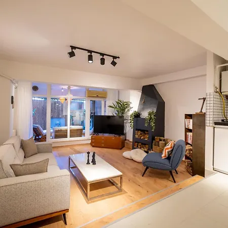 Apartment Jardin Maison 1 Bedroom In Galata Eskiomerler