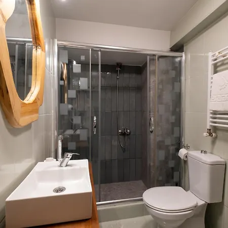 Jardin Maison 1 Bedroom In Galata Eskiomerler